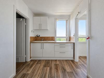 For rent CENTRE 3 rooms 56 m2 Yvelines (78200) photo 2