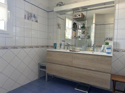 For sale Longeville-sur-mer 5 rooms 93 m2 Vendee (85560) photo 4