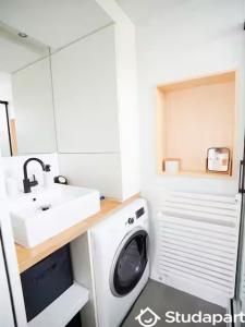 Louer Appartement 35 m2 Paris-10eme-arrondissement