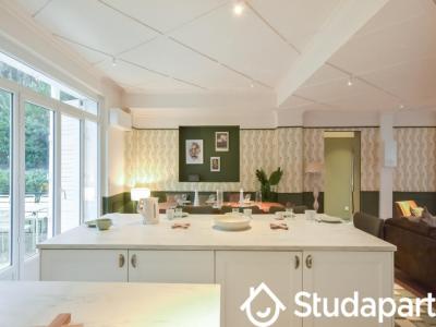 For rent Fontenay-aux-roses 1 room 14 m2 Hauts de Seine (92260) photo 2