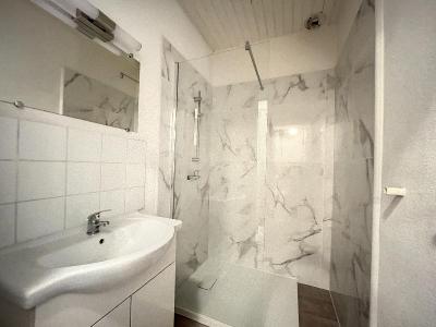 For rent Anglade 5 rooms 135 m2 Gironde (33390) photo 1