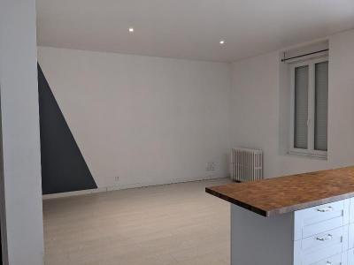 For rent Pineuilh 5 rooms 180 m2 Gironde (33220) photo 2