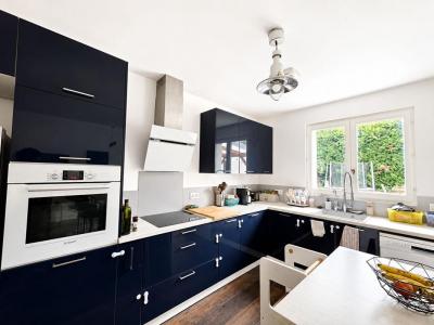 For sale Ecquevilly 5 rooms 122 m2 Yvelines (78920) photo 4