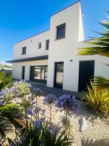 For sale Serignan 5 rooms 116 m2 Herault (34410) photo 1
