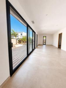 For sale Serignan 5 rooms 116 m2 Herault (34410) photo 2