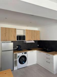 For rent Roanne 1 room 23 m2 Loire (42300) photo 0