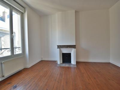 Louer Appartement  670 euros