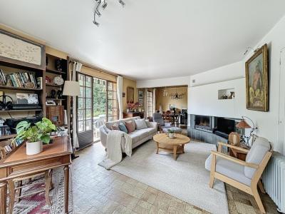 For sale Verrieres-le-buisson 7 rooms 150 m2 Essonne (91370) photo 3