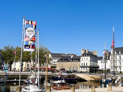 For sale Vannes 8 rooms 175 m2 Morbihan (56000) photo 0