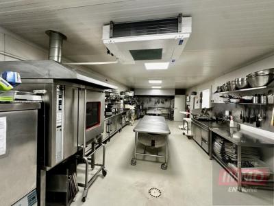 For sale Cergy 300 m2 Val d'Oise (95000) photo 0
