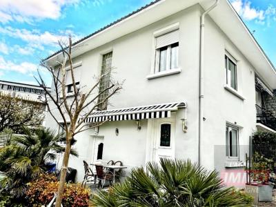 For sale Lourdes 5 rooms 115 m2 Hautes pyrenees (65100) photo 0