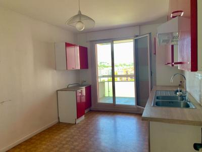 For sale Villeurbanne 4 rooms 96 m2 Rhone (69100) photo 3