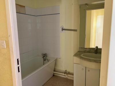 For sale Villeurbanne 4 rooms 96 m2 Rhone (69100) photo 4