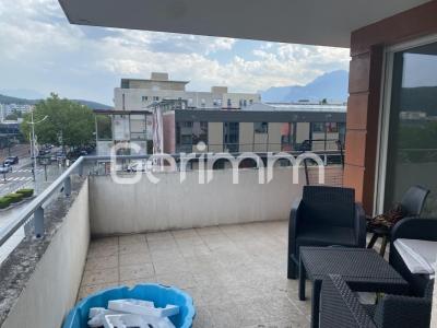 Louer Appartement 54 m2 Echirolles