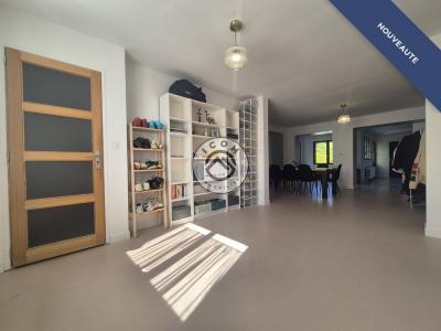 For sale Valenciennes 5 rooms 114 m2 Nord (59300) photo 2