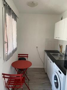 For rent Courcouronnes 1 room 33 m2 Essonne (91080) photo 3