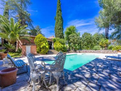 Acheter Maison 233 m2 Roquebrune-sur-argens