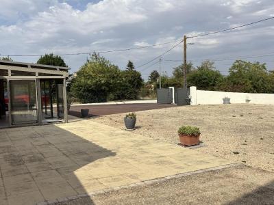 For sale 5 rooms 122 m2 Deux sevres (79270) photo 2