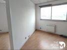 For rent Commercial office Coignieres  23 m2 2 pieces