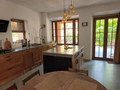 For sale Sarrians 7 rooms 222 m2 Vaucluse (84260) photo 3