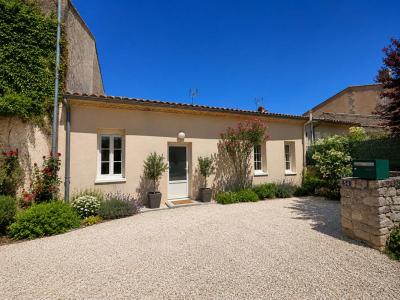 For rent Saint-genes-de-blaye 3 rooms 57 m2 Gironde (33390) photo 0