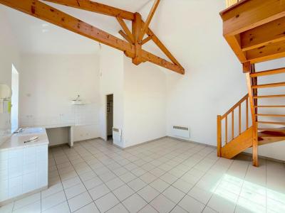 For rent Saint-genes-de-blaye 3 rooms 57 m2 Gironde (33390) photo 1
