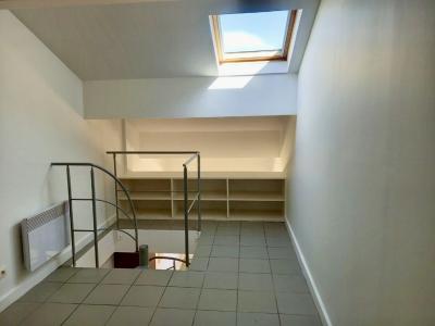 For rent 2 rooms 30 m2 Vaucluse (84110) photo 2