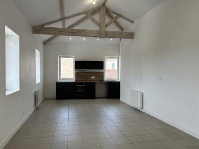 For rent Villefranche-sur-saone 2 rooms 45 m2 Rhone (69400) photo 0
