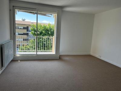 Louer Appartement 52 m2 Nimes