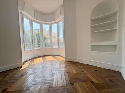 Louer Appartement 61 m2 Nice
