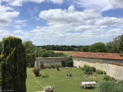 Acheter Maison Aigre 399950 euros