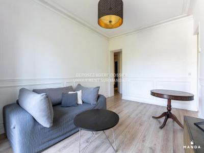 Louer Appartement 60 m2 Paris-17eme-arrondissement