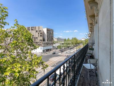 Louer Appartement Paris-17eme-arrondissement 2307 euros