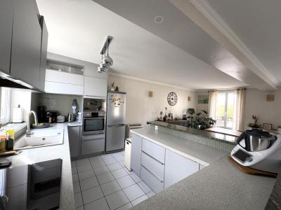 For sale Pontault-combault 5 rooms 105 m2 Seine et marne (77340) photo 0