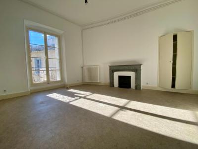 For rent Avignon 3 rooms 81 m2 Vaucluse (84000) photo 0