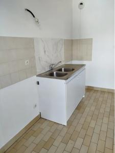 For rent Bordeaux 4 rooms 97 m2 Gironde (33000) photo 3