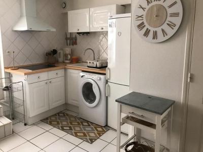 For rent Bordeaux 2 rooms 32 m2 Gironde (33000) photo 1