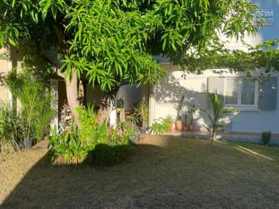 For rent Etang-sale 93 m2 Reunion (97427) photo 0