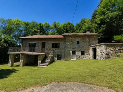For sale Brugeron 7 rooms 170 m2 Puy de dome (63880) photo 1