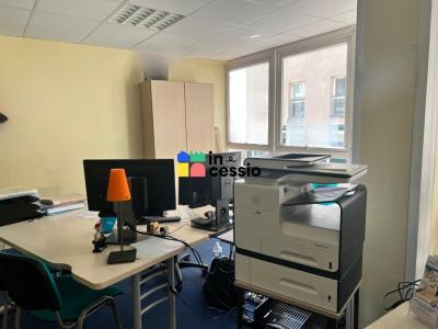 Acheter Bureau 335 m2 Mans