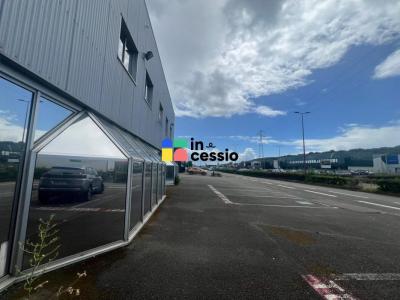 Louer Local commercial 1950 m2 Mans