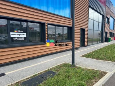 Louer Local commercial 600 m2 Mans