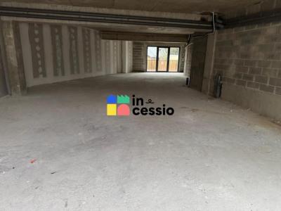 Annonce Location Local commercial Arnage 72