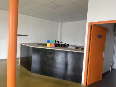 Annonce Location Commerce Arnage 72