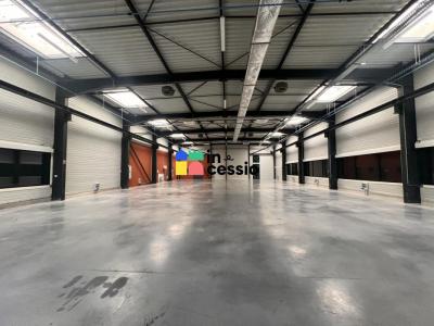 Louer Commerce Villaines-sous-malicorne 71754 euros