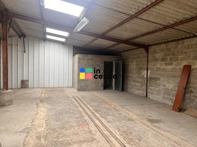 Louer Commerce 320 m2 Ferte-bernard