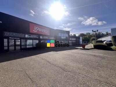 Louer Local commercial Chapelle-saint-aubin 117528 euros