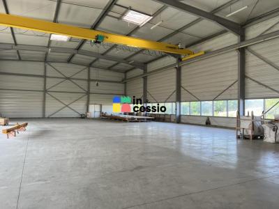 Louer Commerce 1388 m2 Ferte-bernard