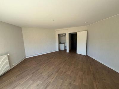 For sale Angers 3 rooms 30 m2 Maine et loire (49100) photo 3