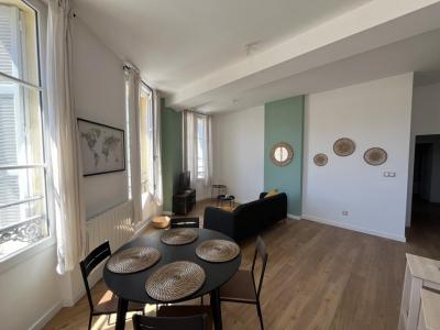Louer Appartement 89 m2 Marseille-2eme-arrondissement